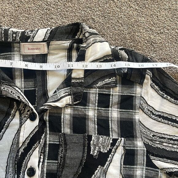 Kamana Black and White Single Pocket Tunic size removed see measurements - Picture 12 of 13